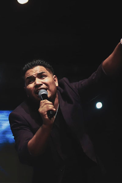 Pastor Enrique Lopez